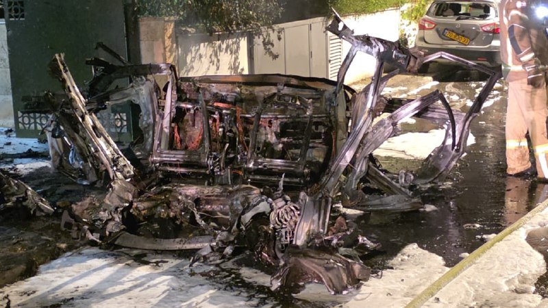 Cluster munition hits Rishon Letzion