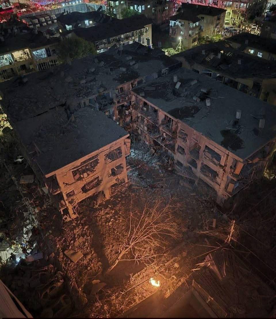 100 Injured including 10 Critically, after Iranian Missile Hits Arad | GRAPHIC