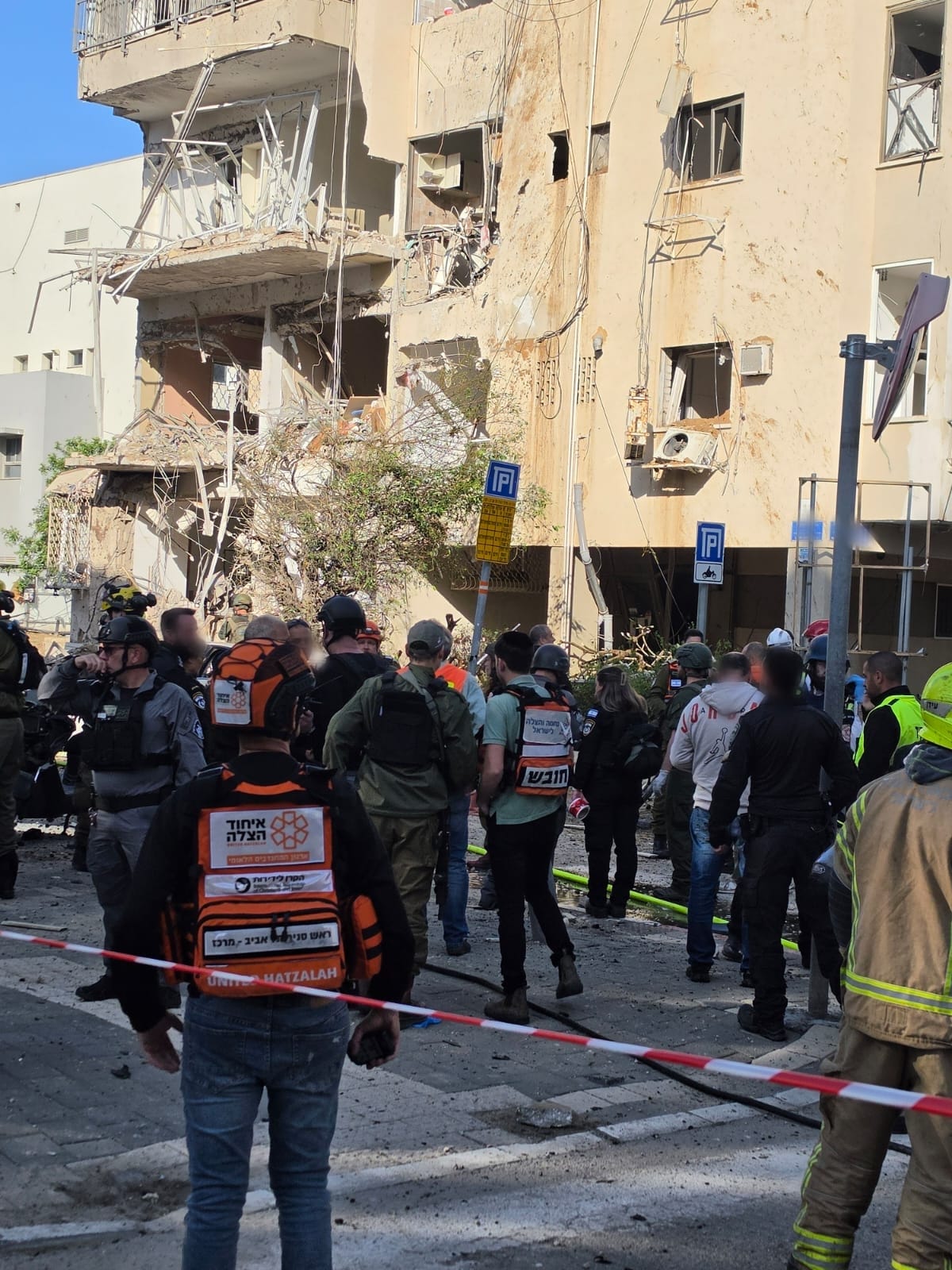 Ballistic missile hits Tel Aviv building, March 24, 2026