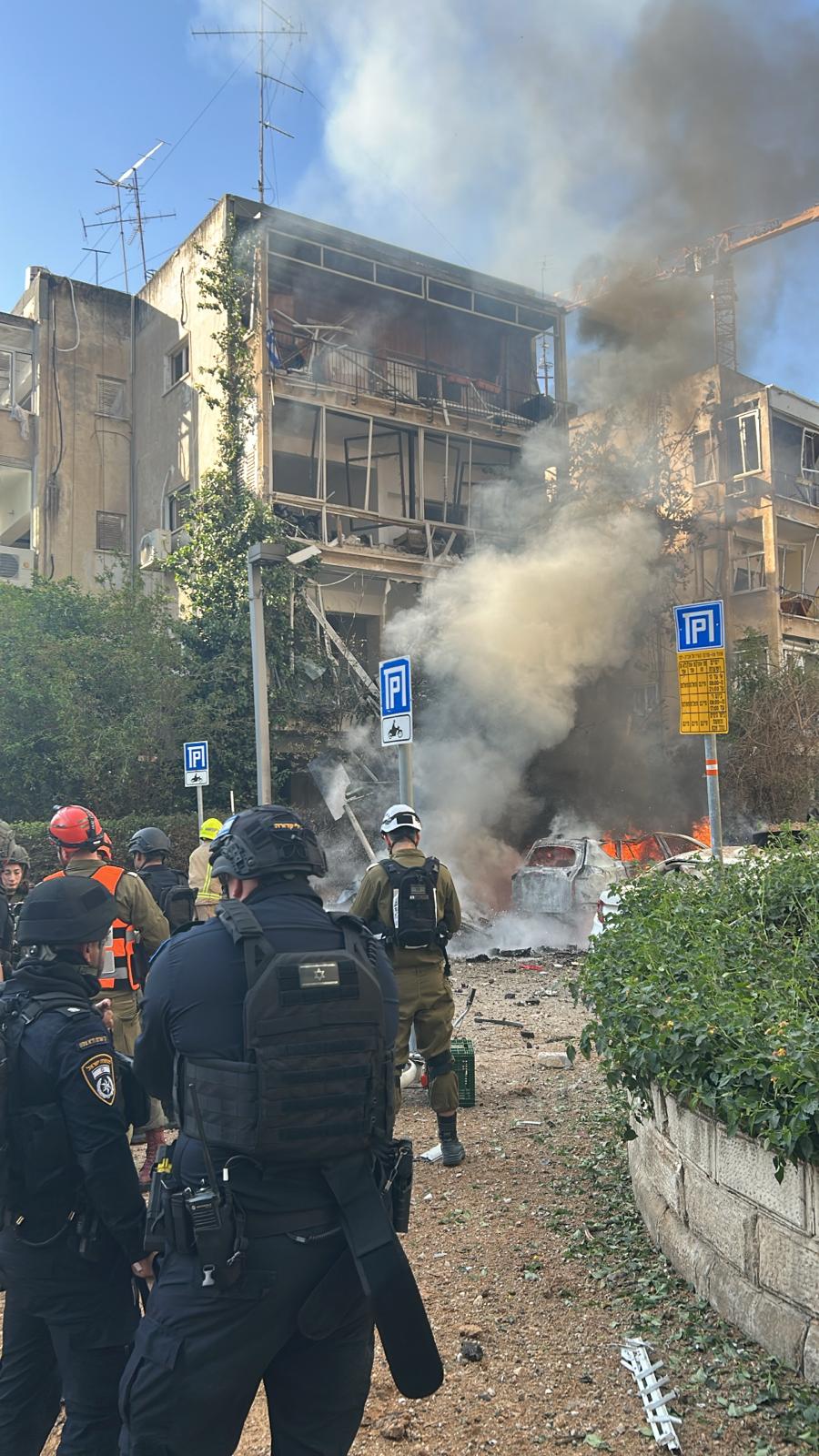 Ballistic missile hits Tel Aviv building, March 24, 2026