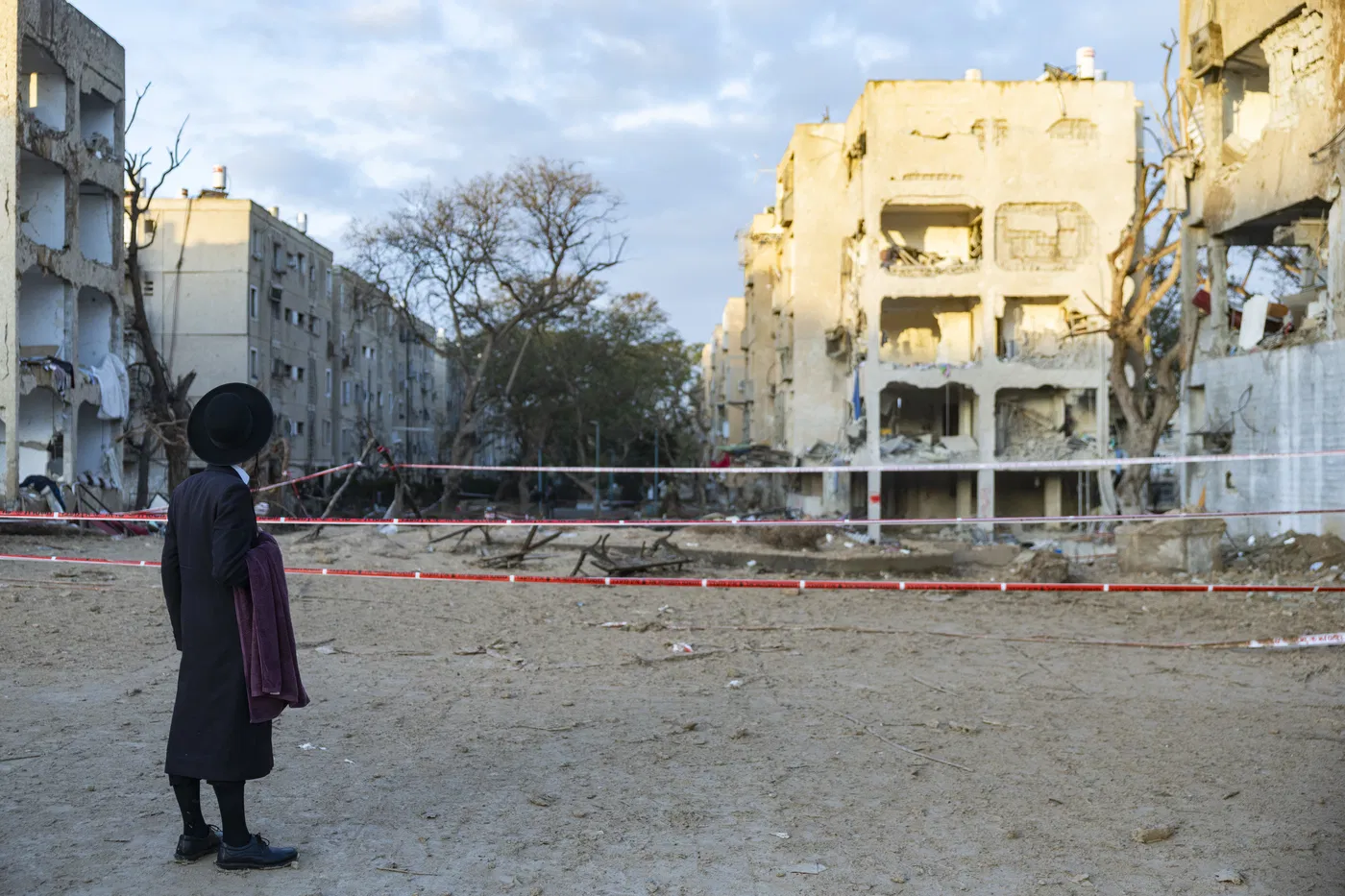 Seven-Year-Old Girl in Critical Condition Following Arad strike