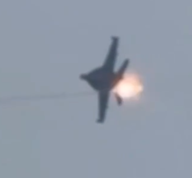 U.S. Navy Super Hornet Escapes Iranian Missile Strike