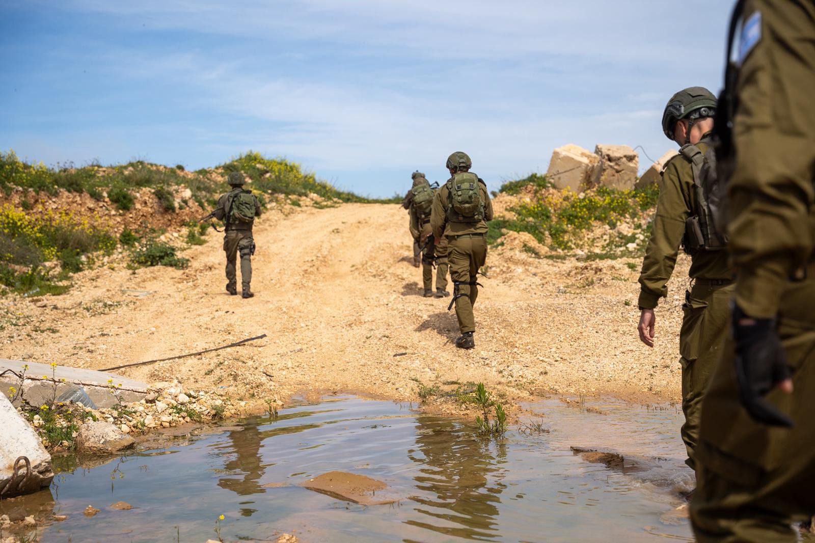 IDF forces operate in southern Lebanon