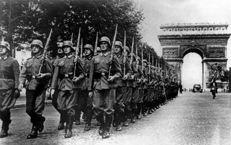Nazis march on Camps Elysee