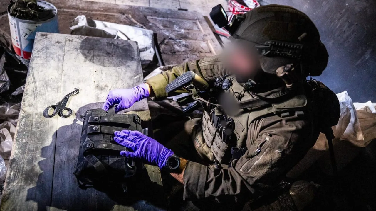 IDF forces dismantling discovered weapons in Tulkarm.