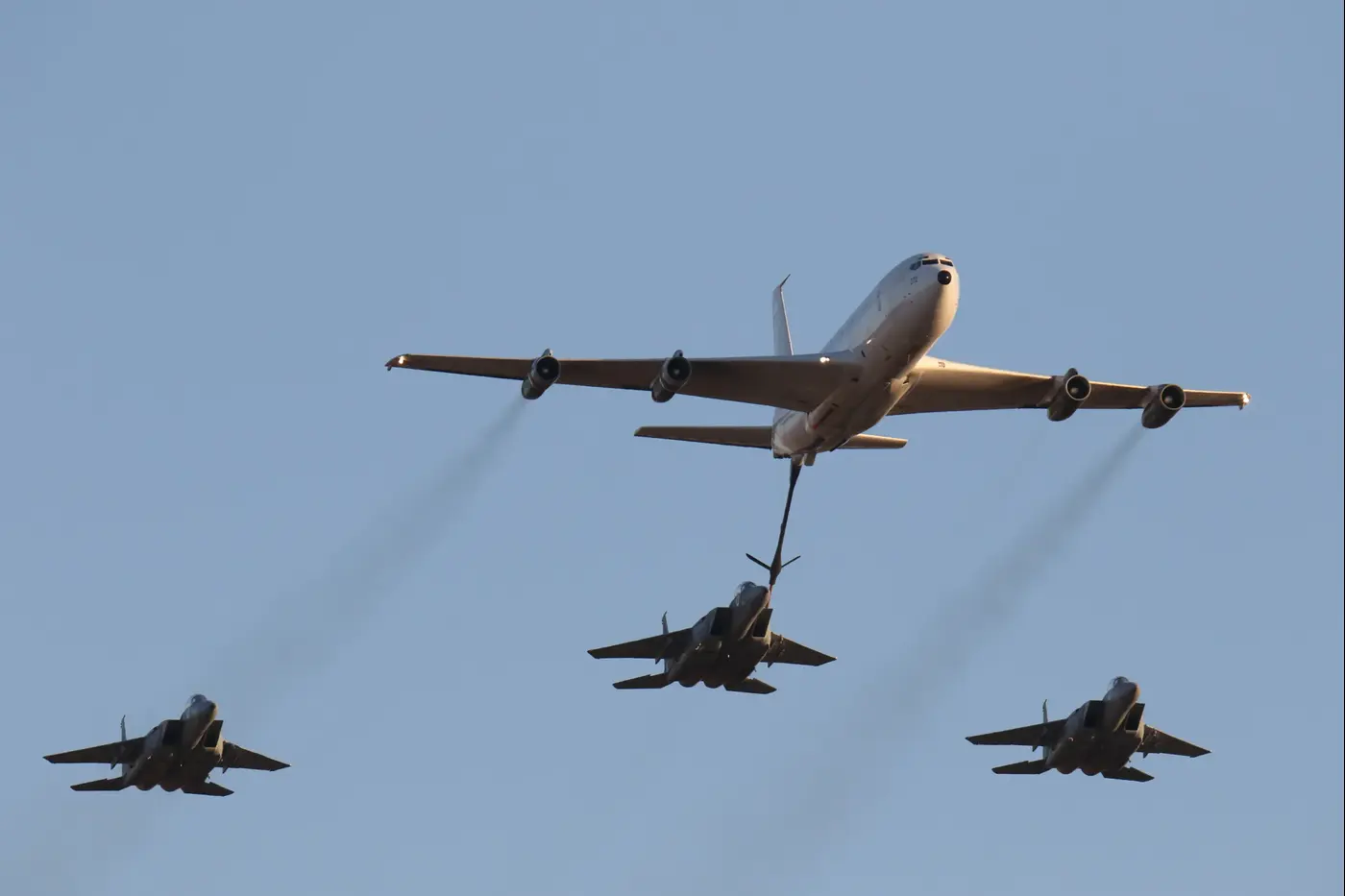 US refuelling jet over Iran
