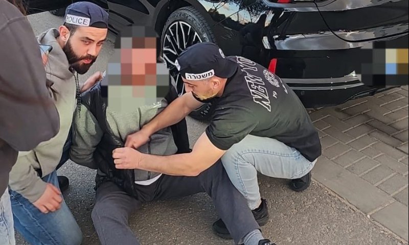 Police arresting terror suspect