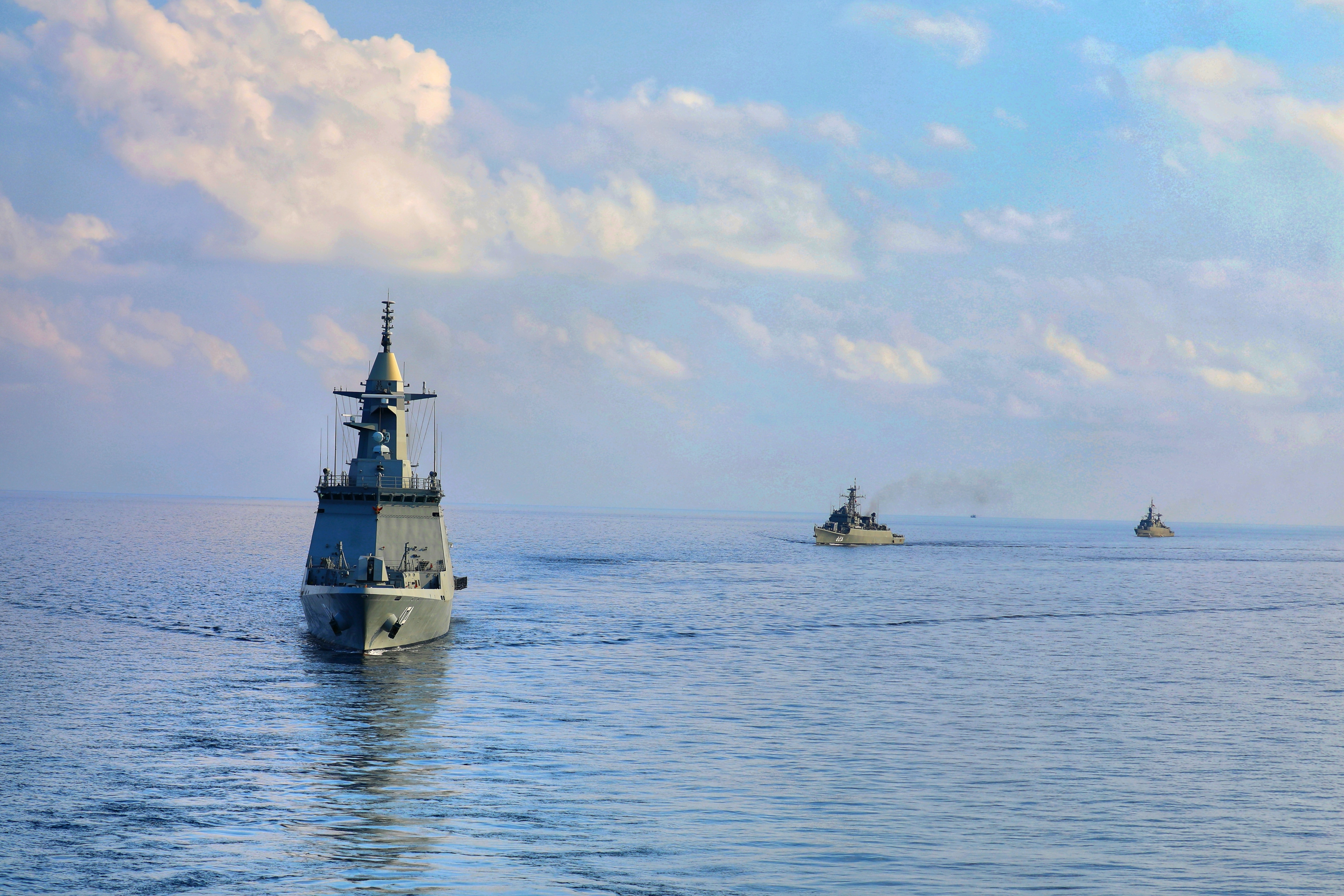 US navy in Strait of Hormuz