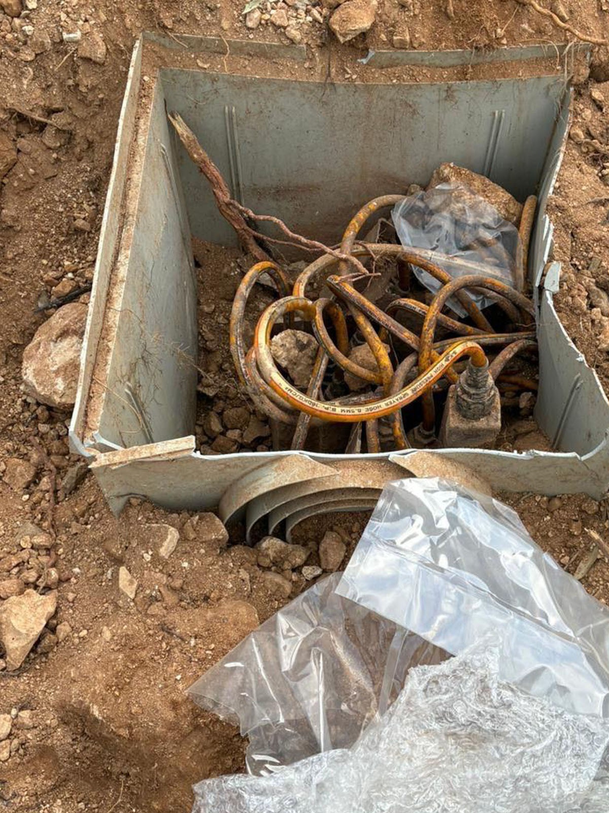 Massive 900kg Explosive Device Uncovered