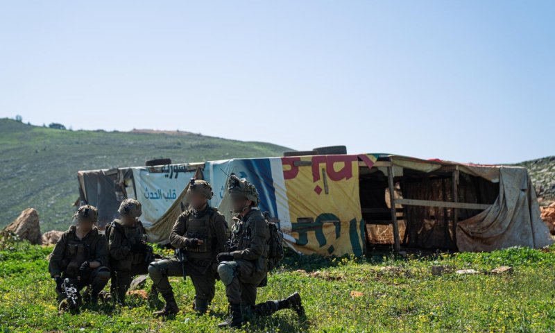 Givati soldiers operate in south Lebanon