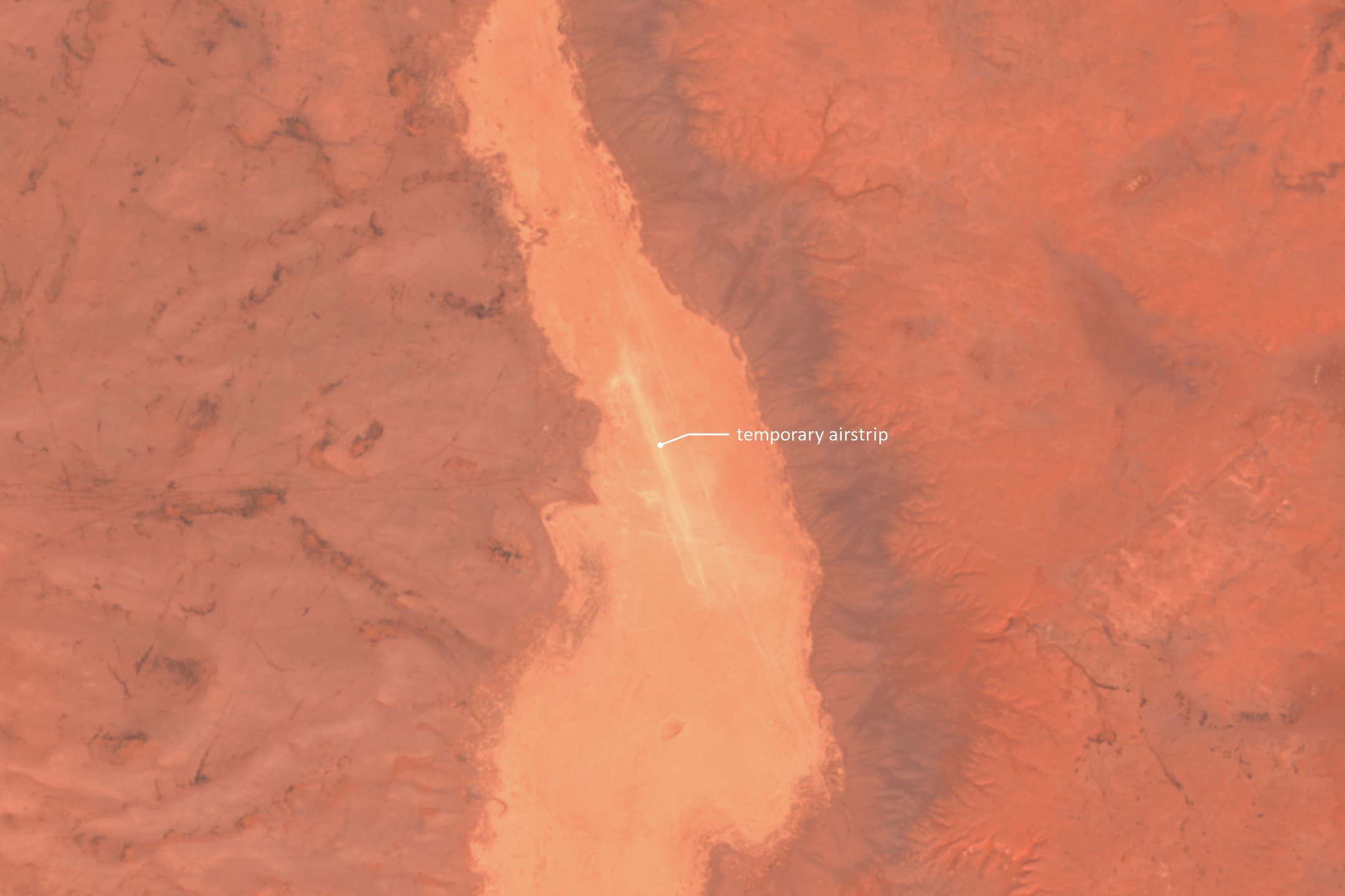 a temporary ~1.6km airstrip was set up in a dry lake bed about 180km southwest of Najaf/Karbala 