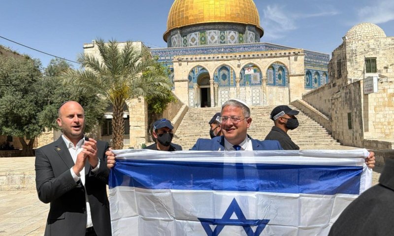Ben Gvir visits Har Habyit on Erev Yom Yerushalayim