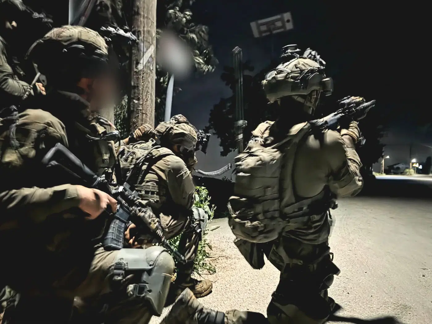 IDF soldiers operate in South Lebanon 