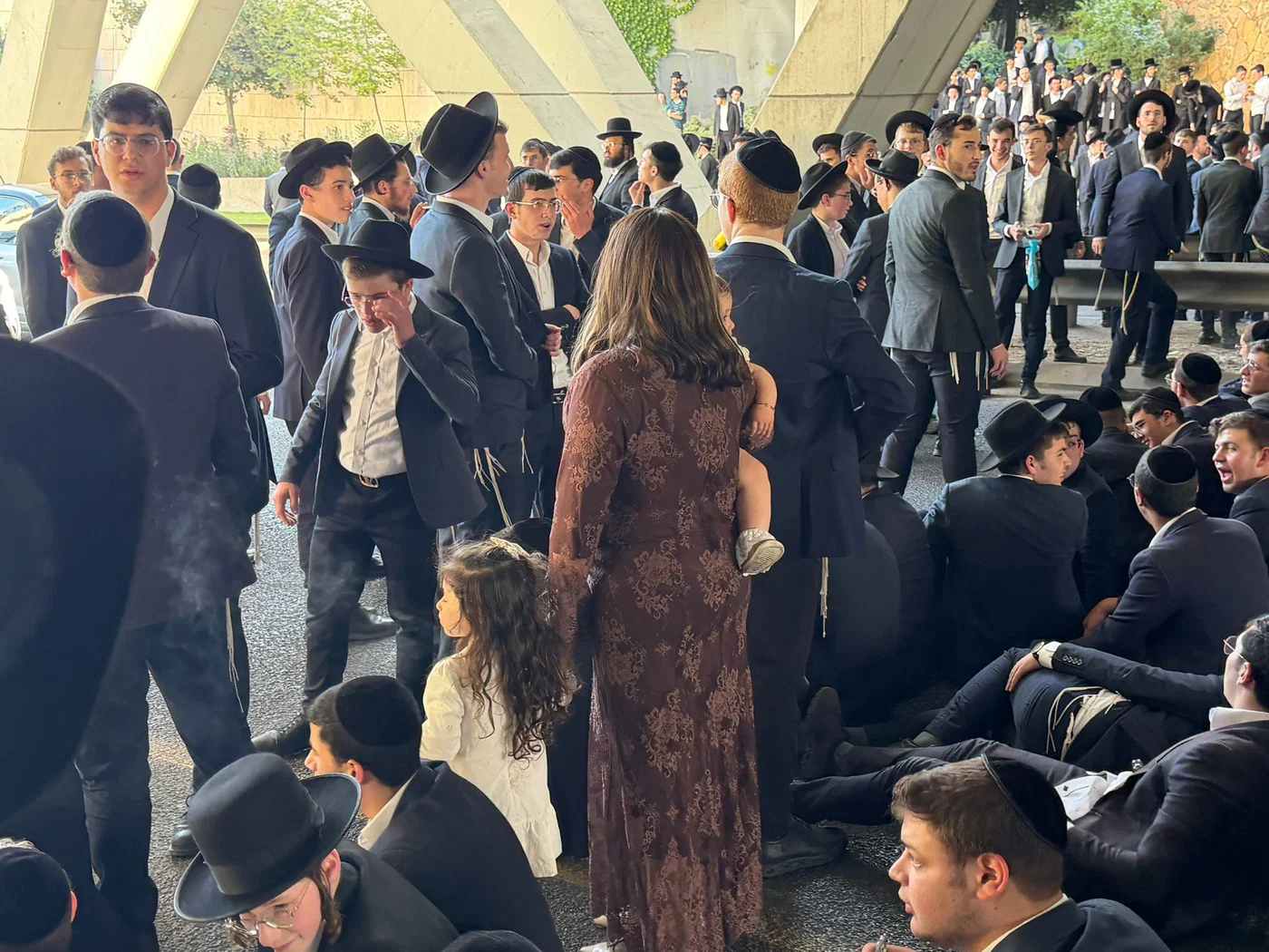 Haredi mom attends anti-draft protest in Yerushalayim, June 1 2026