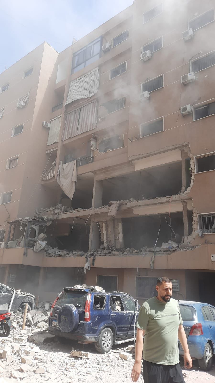 Israel Strikes Hezbollah Command Posts in Beirut's Dahiyeh