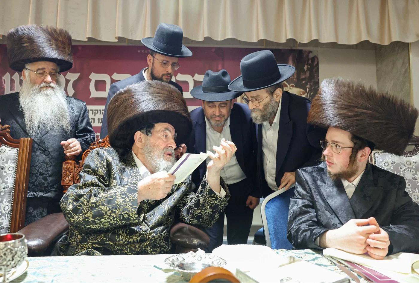 Vizhnitz Admor with MK Gafni