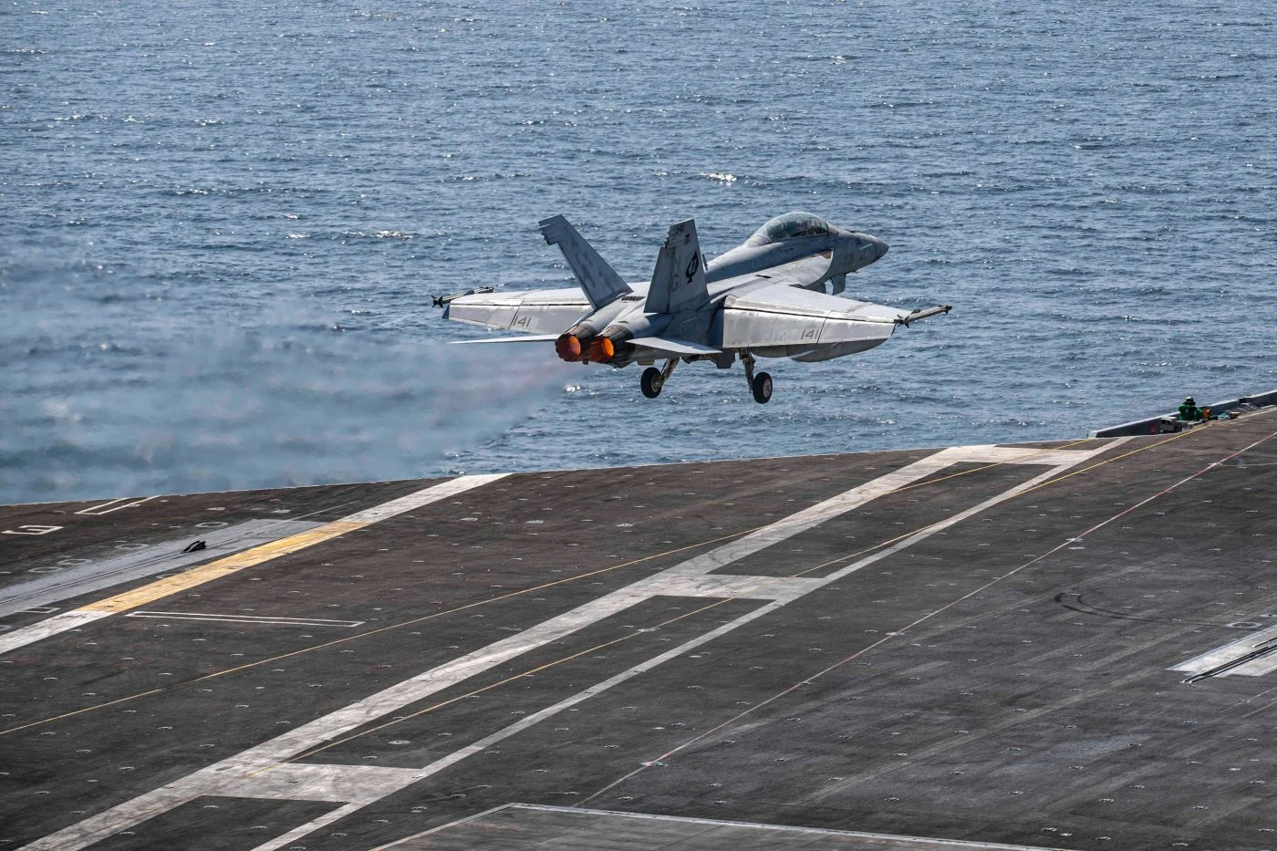 US fighter jet takes off to strike Iran