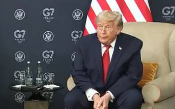 Trump Signs Iran Deal, Tehran Immediately Says Enriched Uranium Will Stay in Iran
