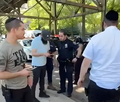Crown Heights: Chabad Father Fights Off Armed Burglar After Hearing Wife's Screams Through Ring Doorbell