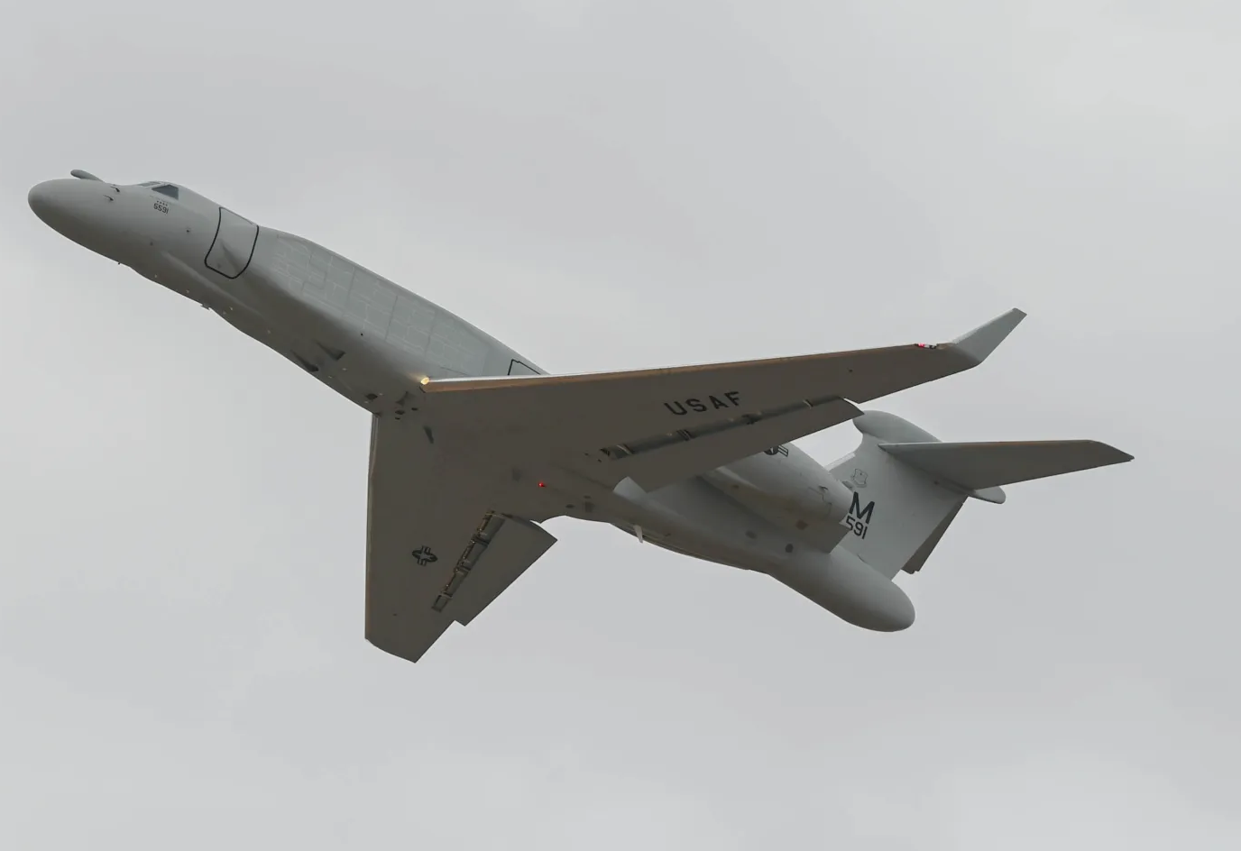 Gulfstream EA 37B