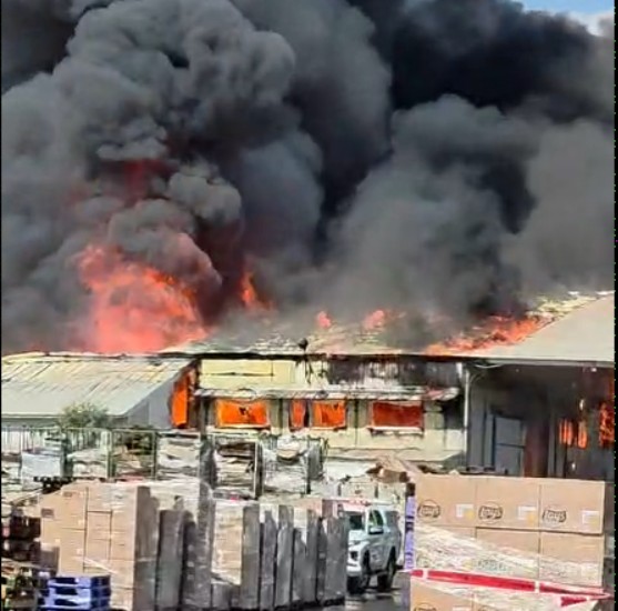 Fire in Sderot Industrial Zone