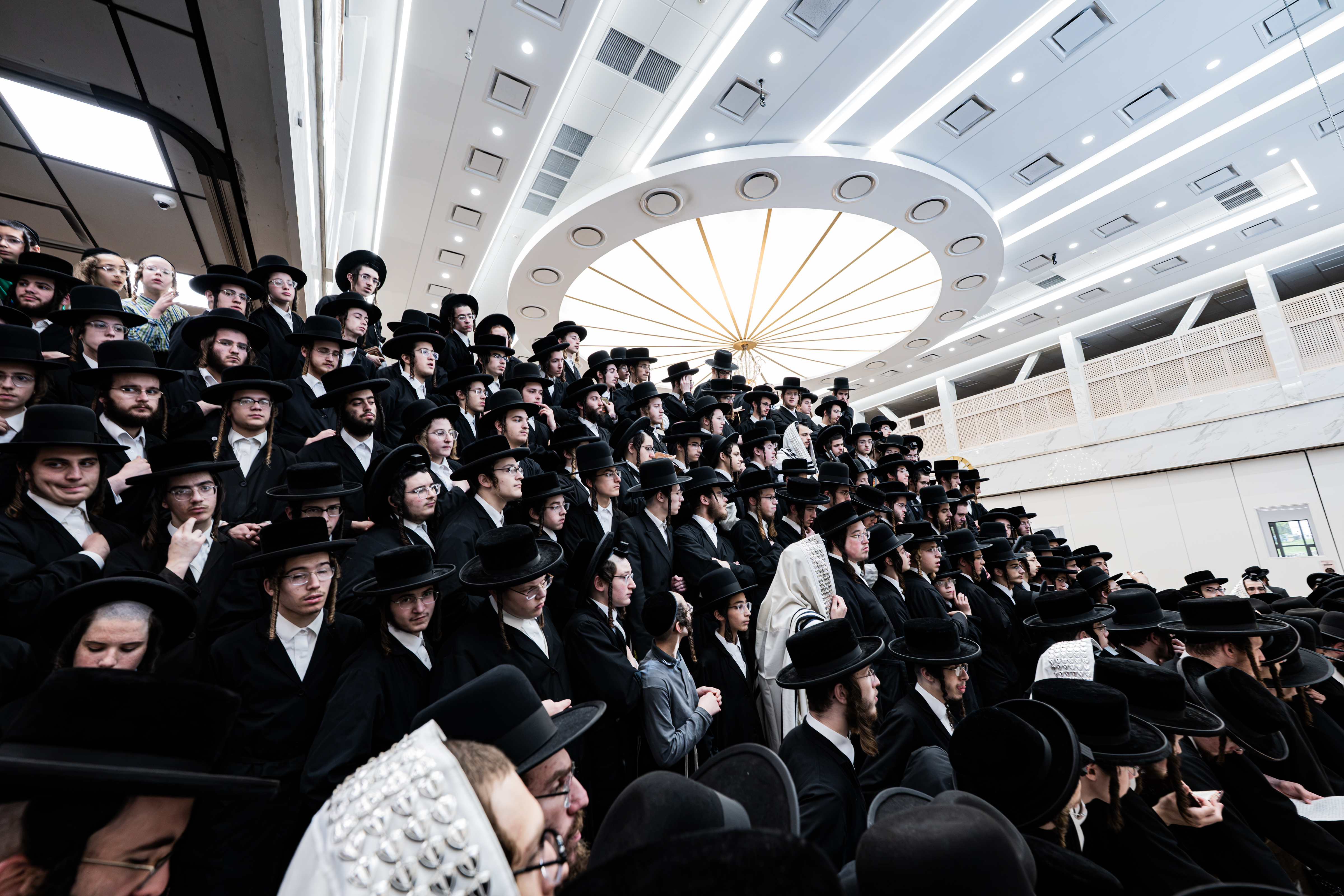 The Satmar Rebbe during Hatarat Nedarim