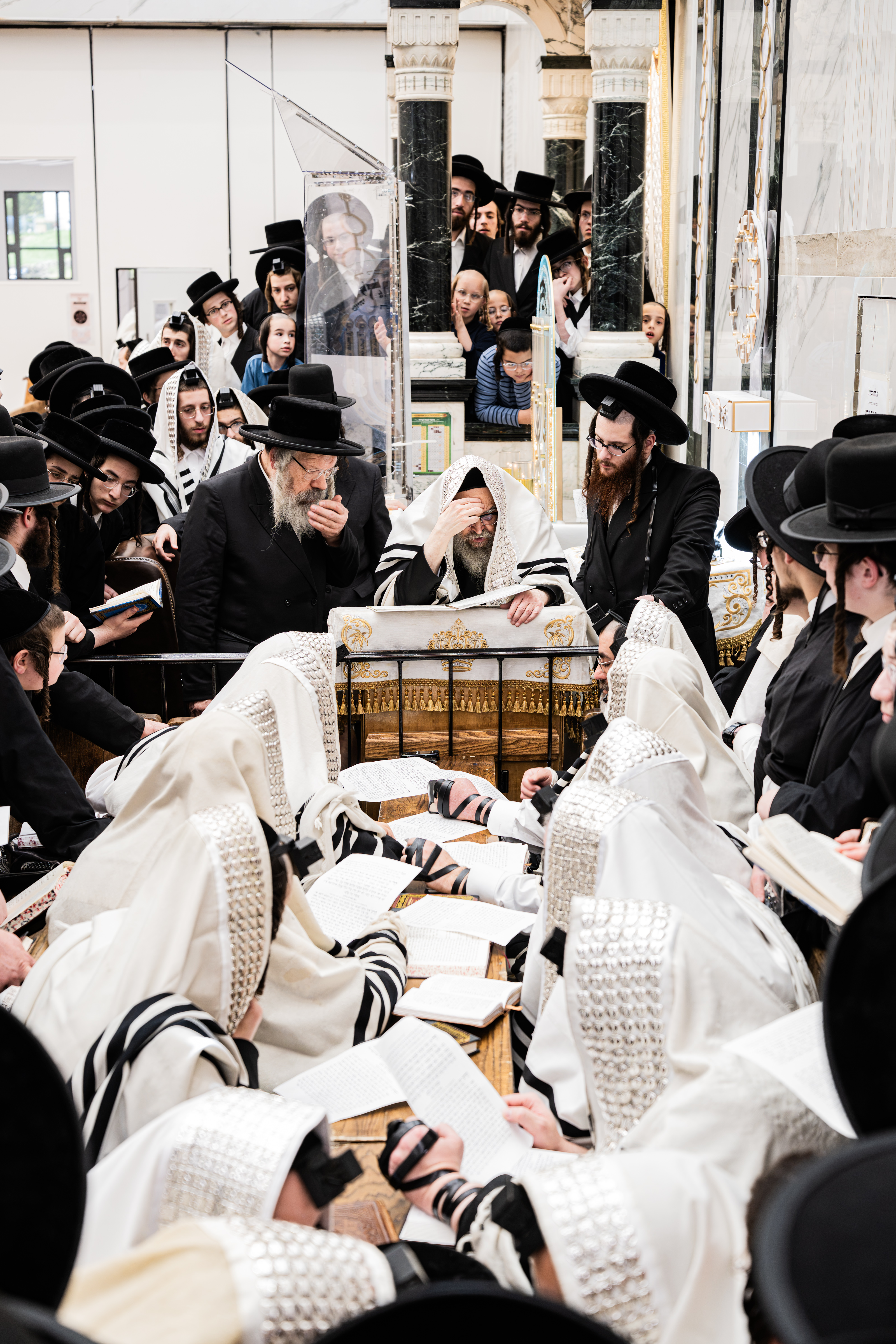 The Satmar Rebbe during Hatarat Nedarim