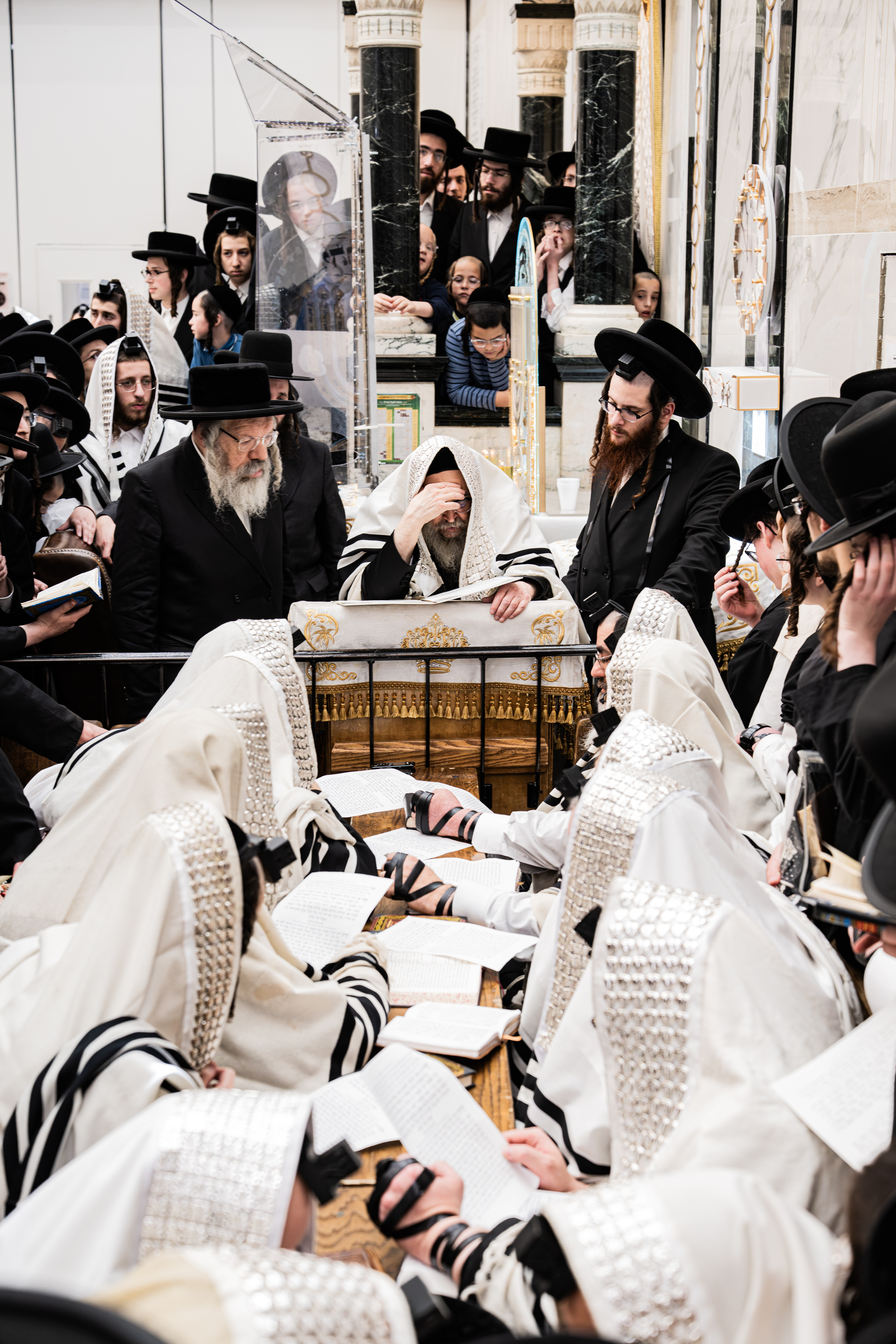 The Satmar Rebbe during Hatarat Nedarim