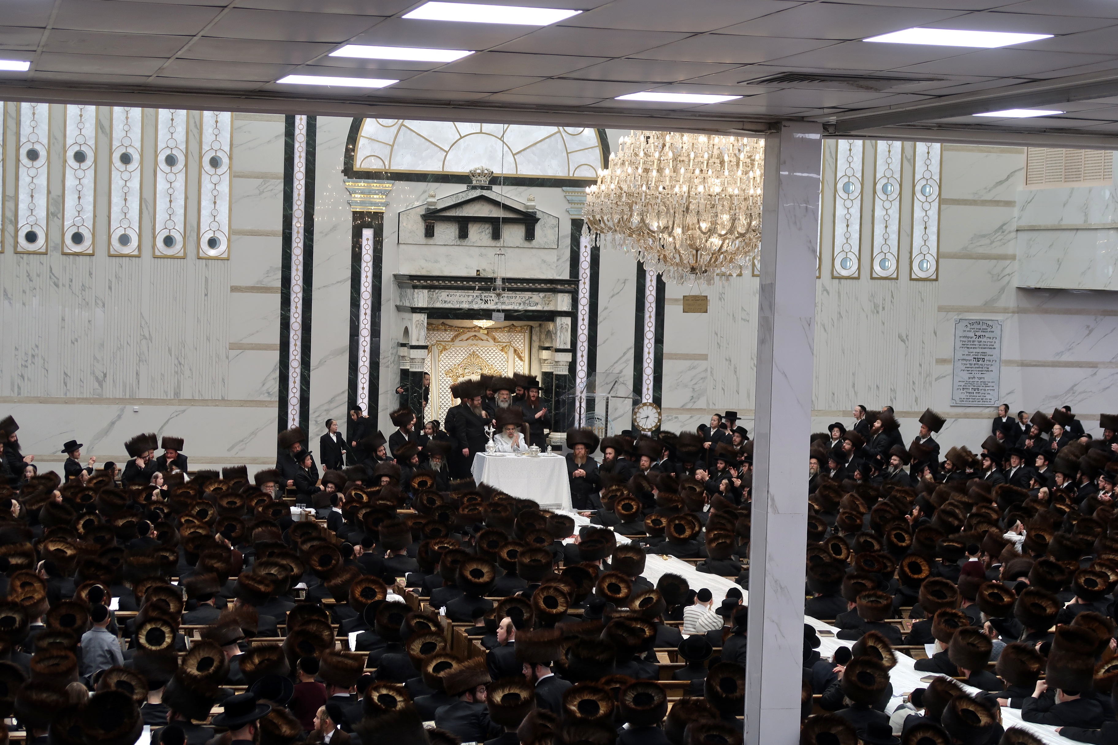 Motzaei Rosh Hashanah at the Satmar court