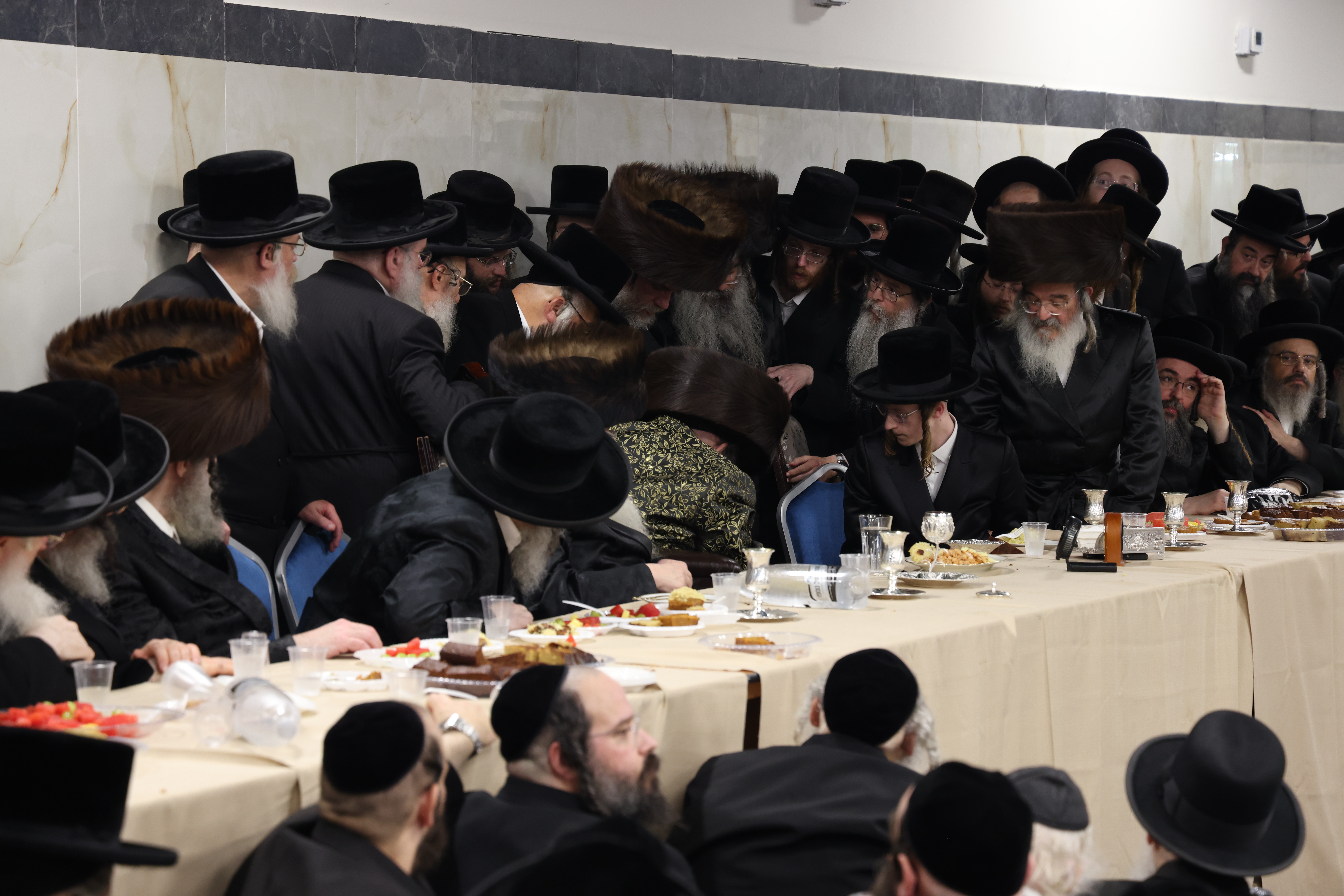 Vizhnitz celebration