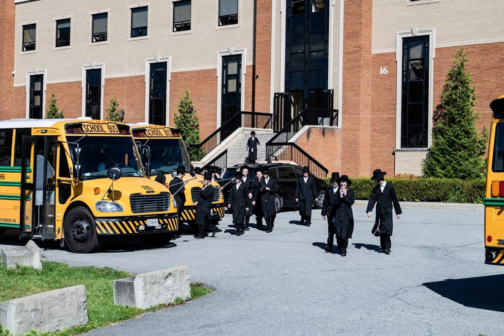 The Satmar Rebbe shlita at the opening of the zman