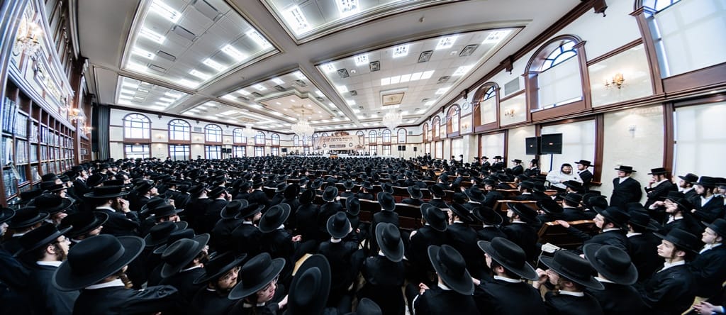 The Satmar Rebbe shlita at the opening of the zman