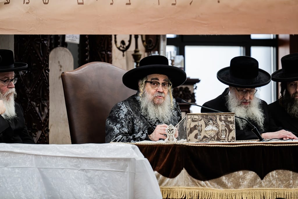 The Satmar Rebbe shlita at the opening of the zman
