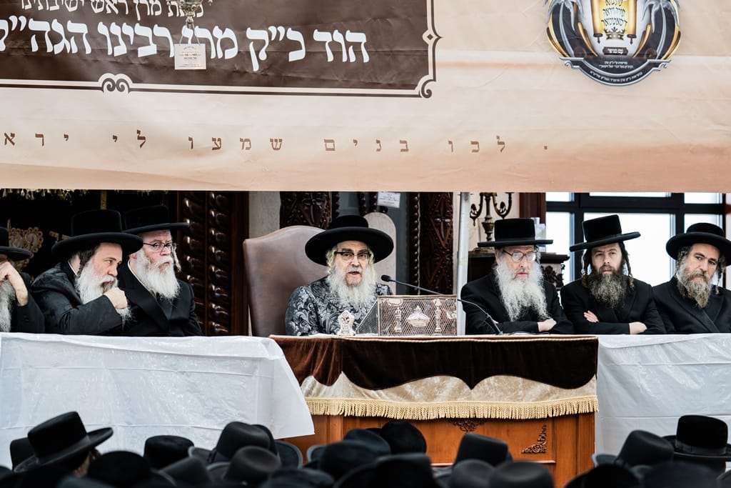The Satmar Rebbe shlita at the opening of the zman