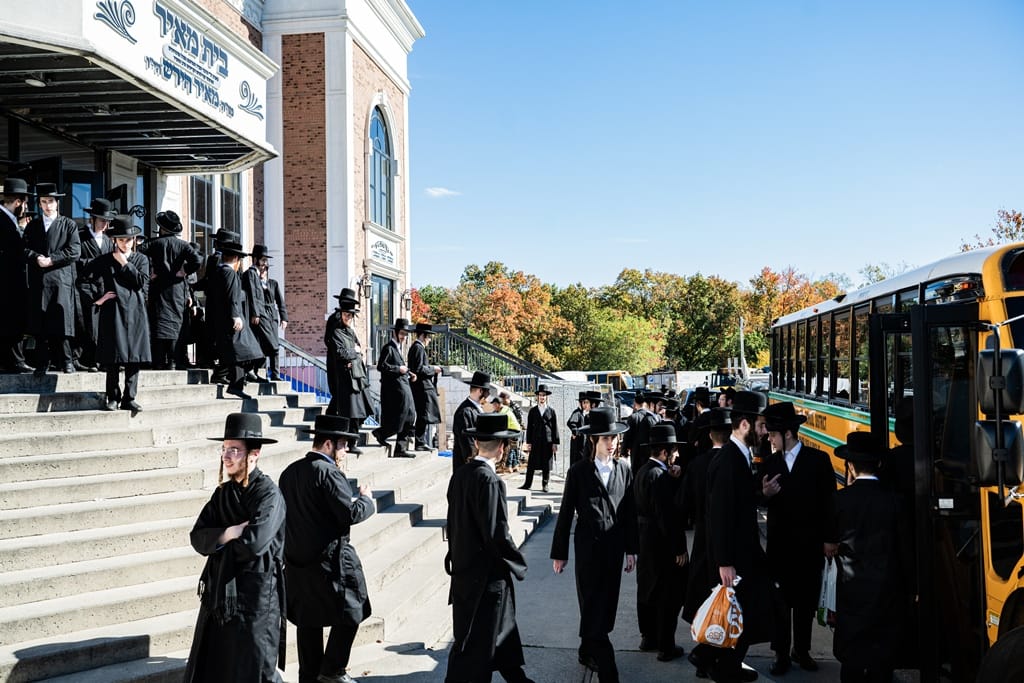 The Satmar Rebbe shlita at the opening of the zman