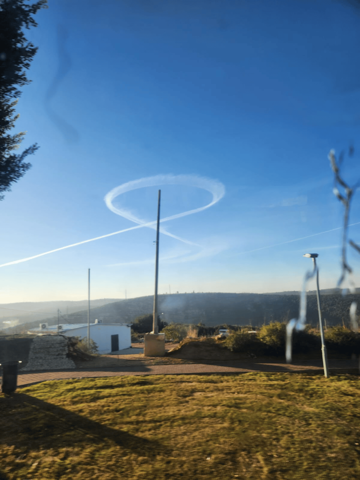 The symbol in the sky of the ultra-Orthodox community of Emanuel