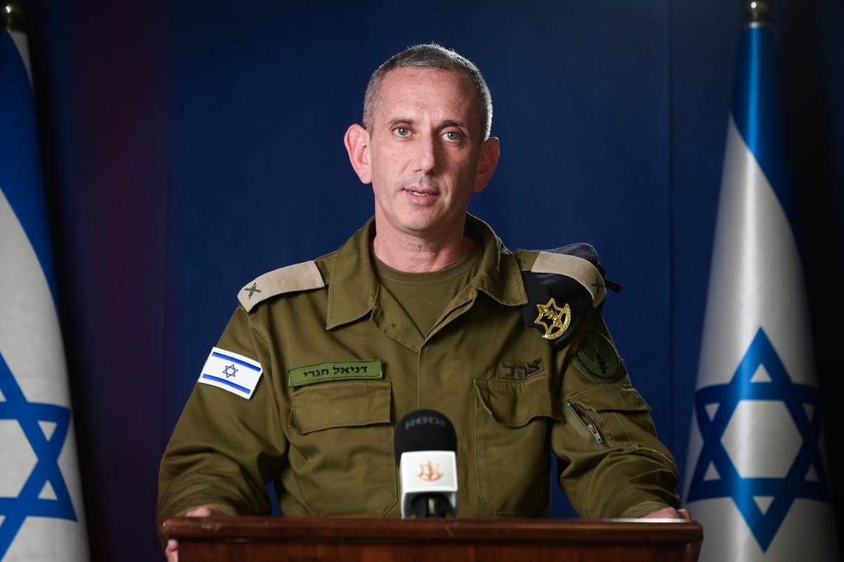 "Emily, Romi, and Doron are now in safe hands": IDF Spokesperson | WATCH: Hostages cross into Israel as their families celebrate