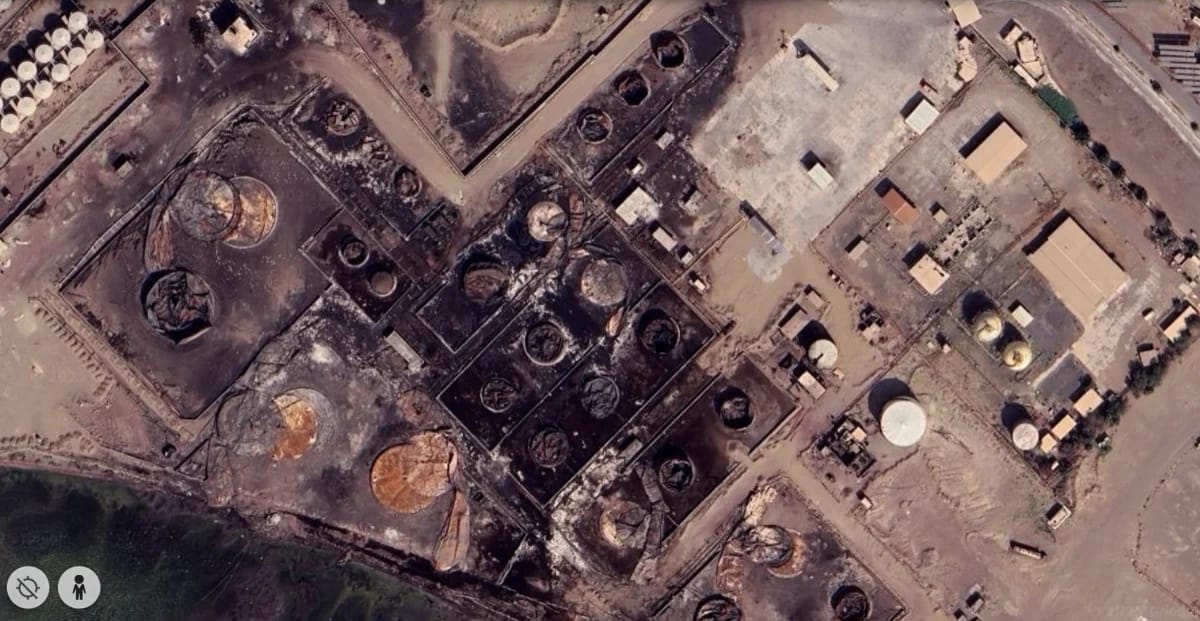 Google maps reveals damage at Hodeidah port