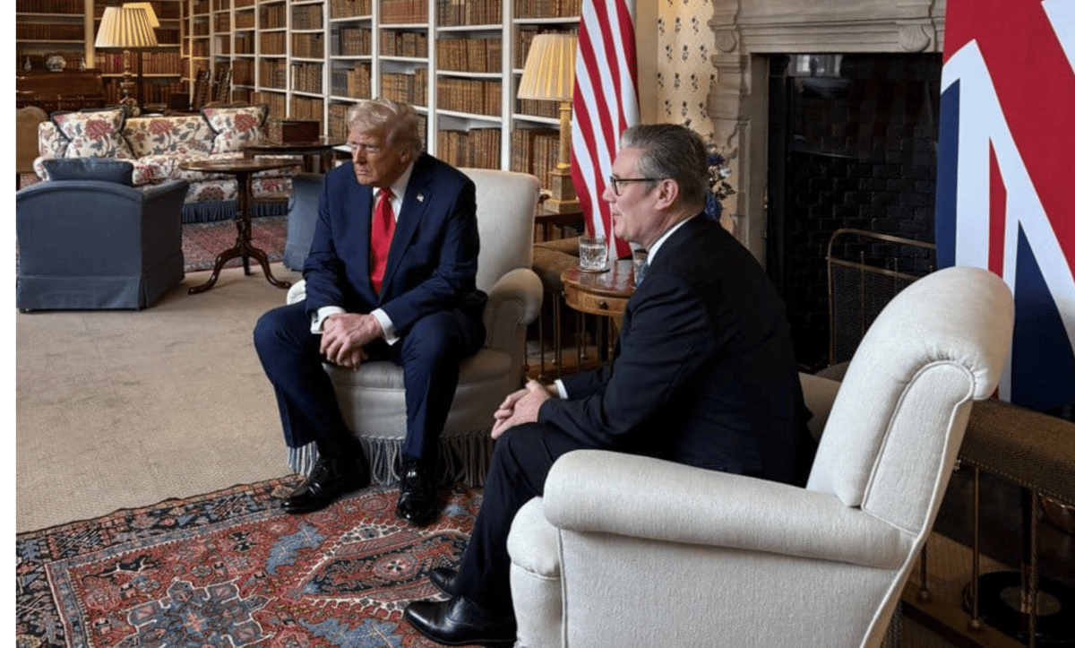 Trump visits Starmer
