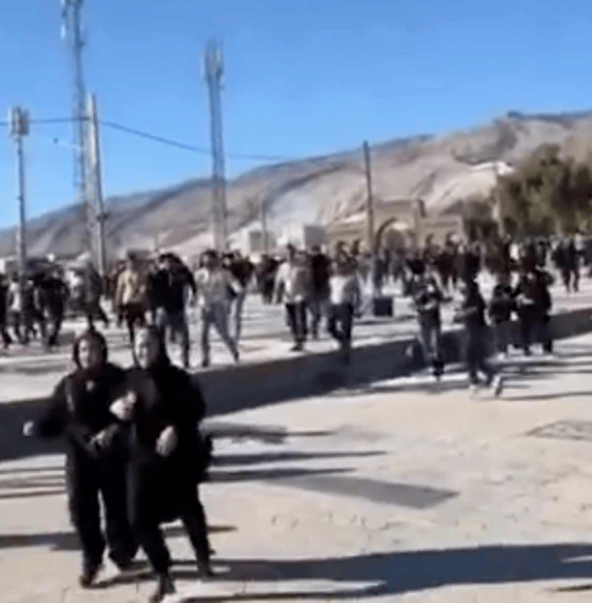 Fleeing the IRGC again, Abdanan, 17 Feb 2026
