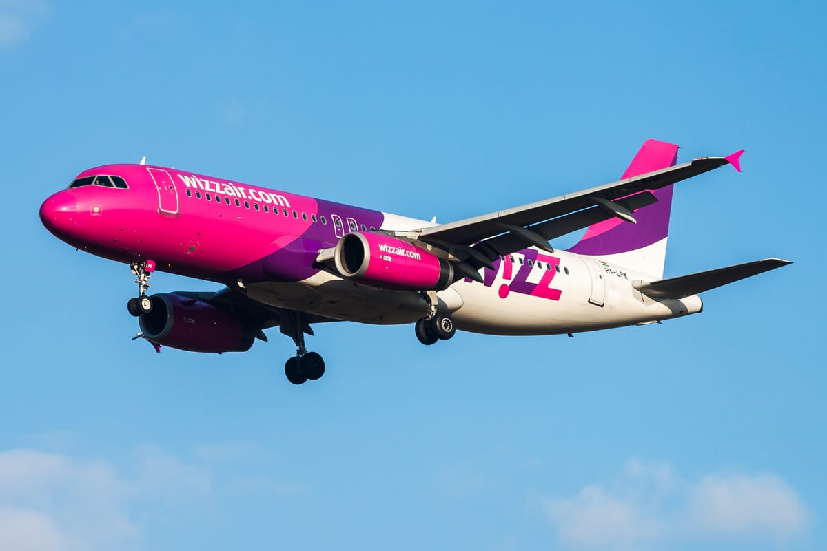 Wizz Air plane