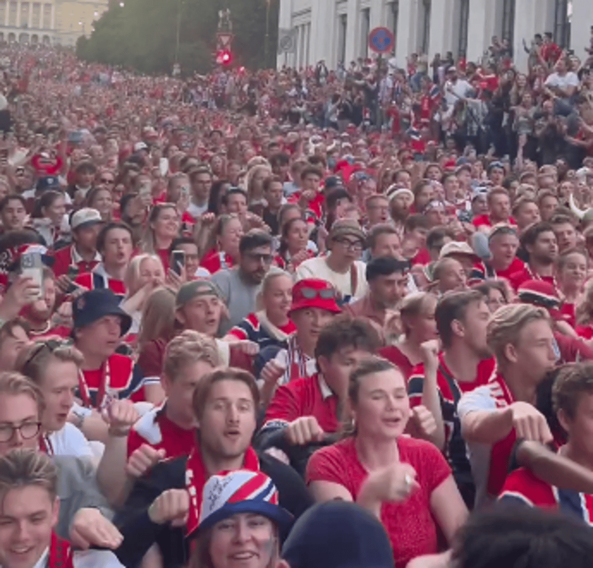 Doing the Viking Row after Norway beats Ivory Coast, FIFA 2026