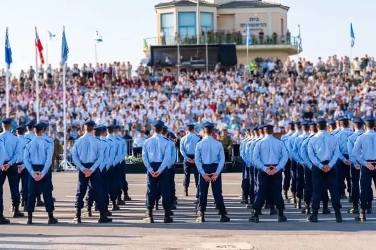 Pilots finishing their training for the Air Force