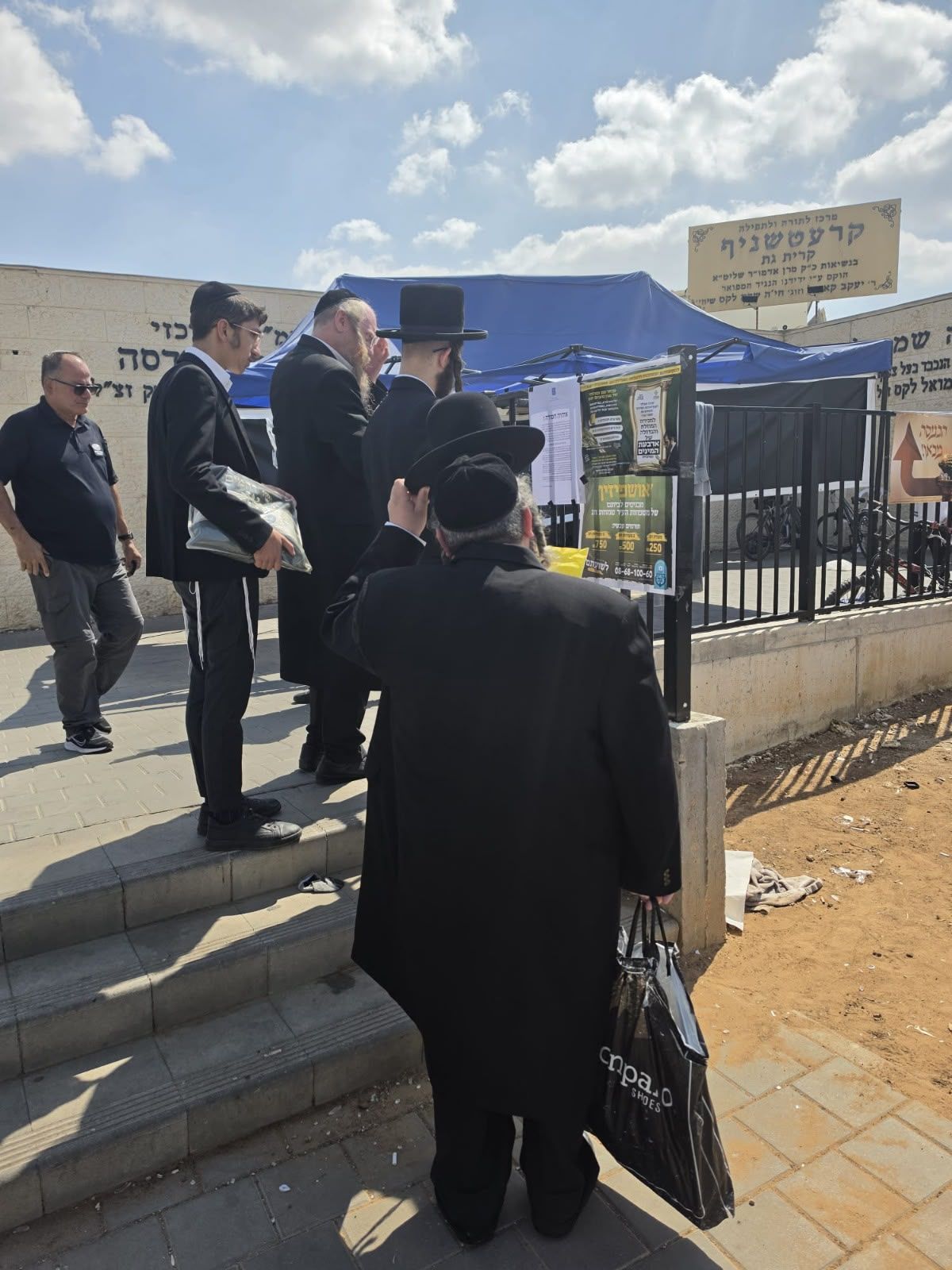 Illegal sukkah construction