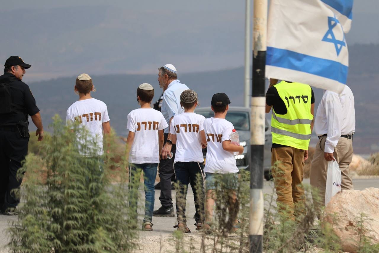 Marchers from Ganim to Kadim