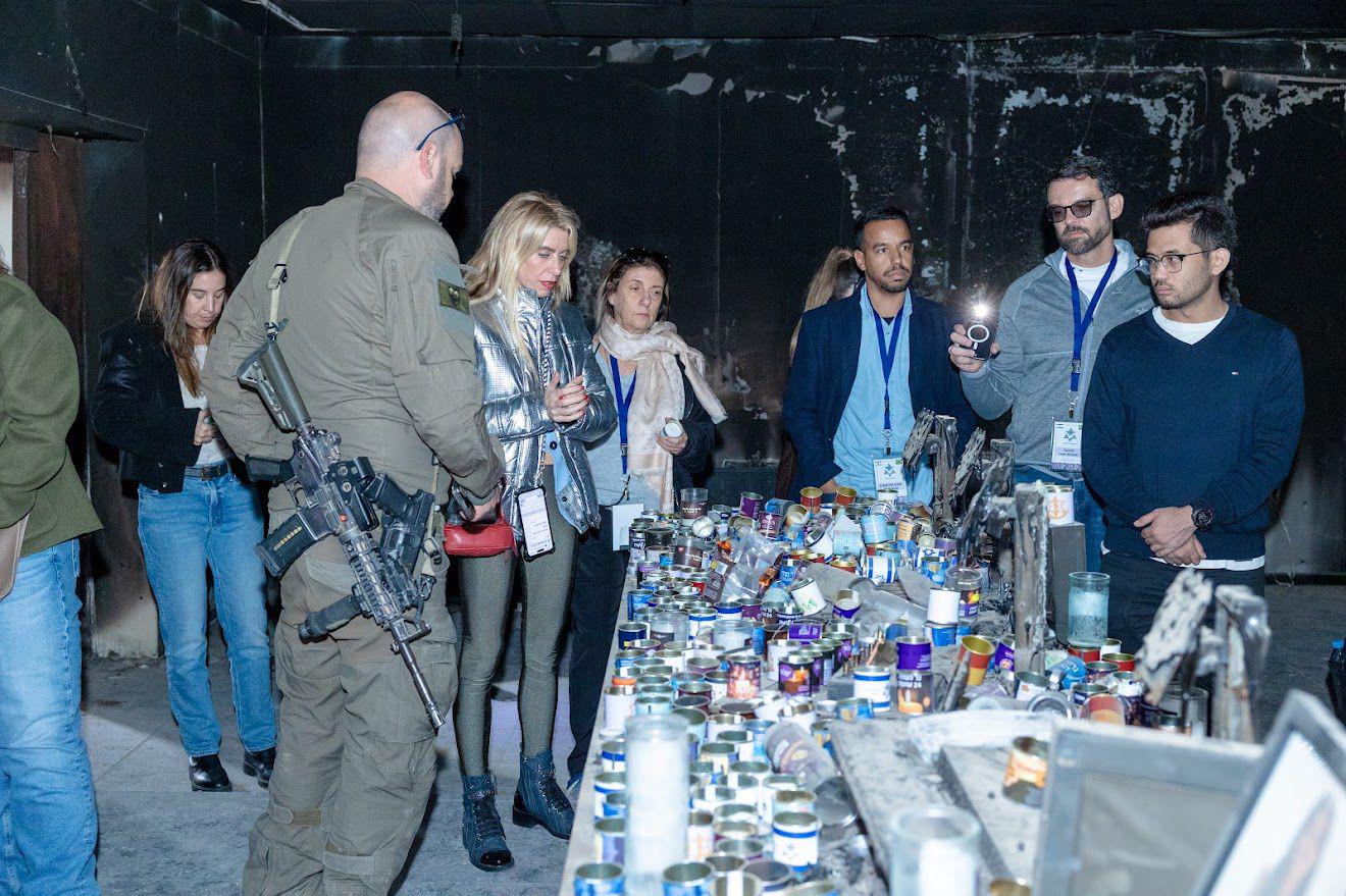 Brazilian delegation visiting Israel