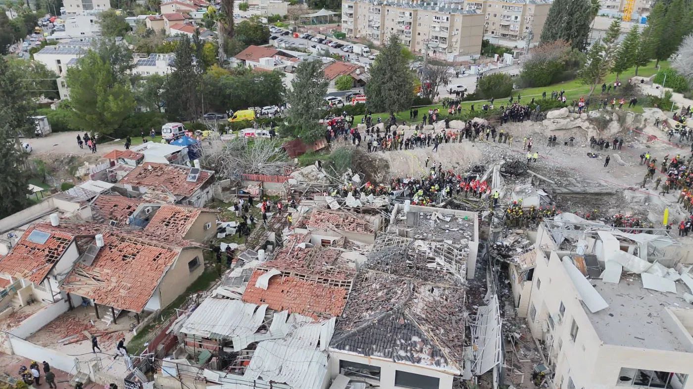 Scene of the missile strike in Beit Shemesh