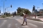 Man Filmed Trying to Abduct Young Girl in Petah Tikva 