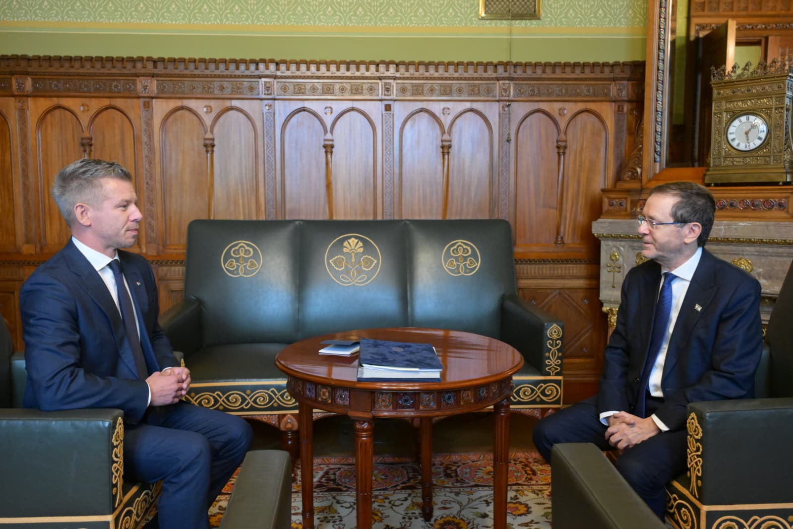 Herzog meeting with Hungary's Prime Minister
