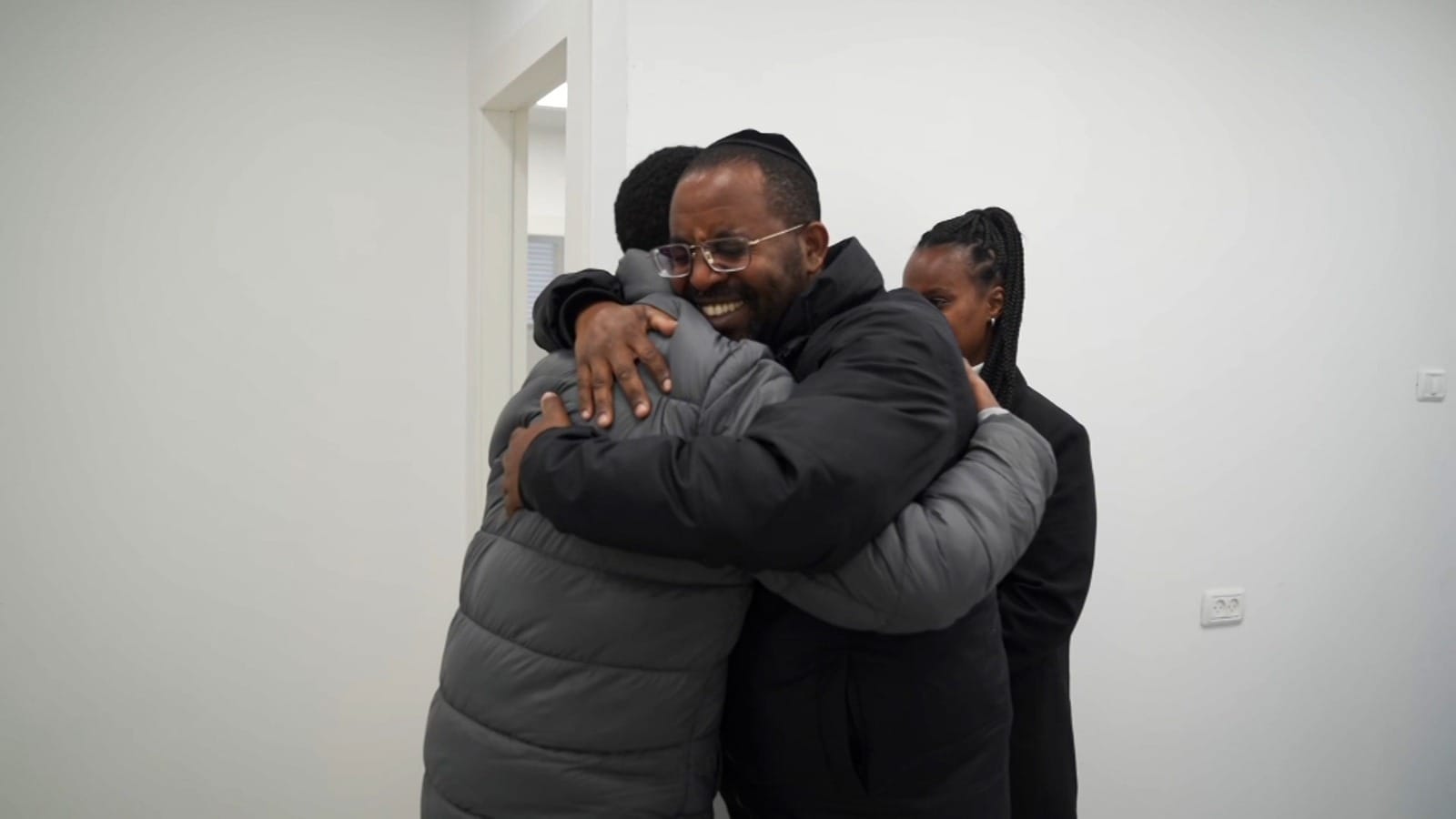 Avera Mengistu released from Hamas captivity after over 10 years